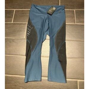 NWT Women’s Nike Training Leggings Size Medium Blue/Black Crop Dri Fit